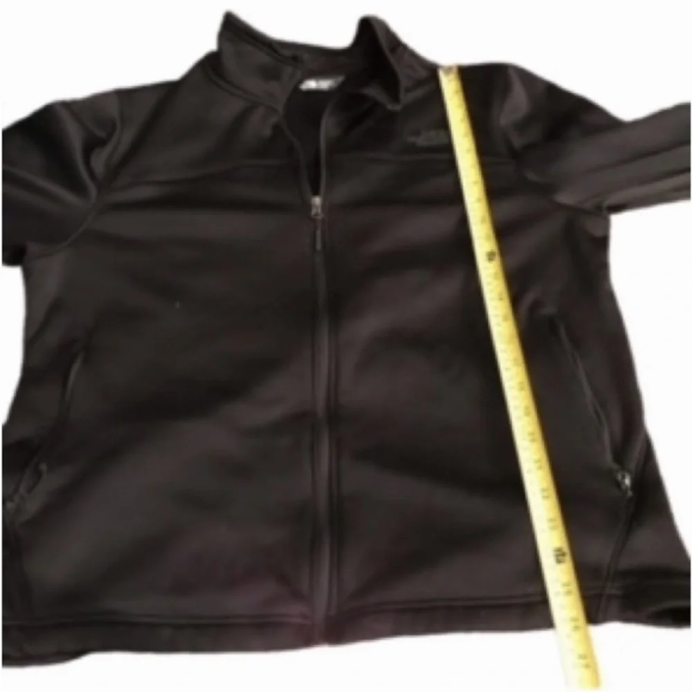 The North Face size XL black fleece lined zip front men’s jacket like new